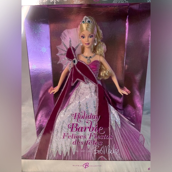 Barbie Collector Holiday 2005 Doll in Pink and White Gown - Picture 7 of 10